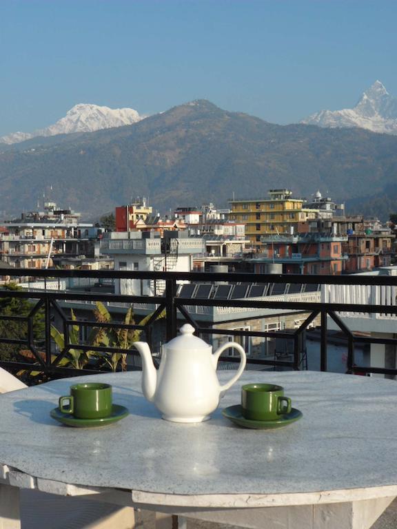 Hotel Nirvana Pokhara Exteriör bild
